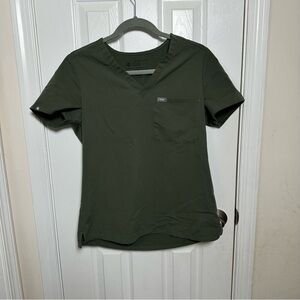 FIGS Women’s Scrub Top Size Small